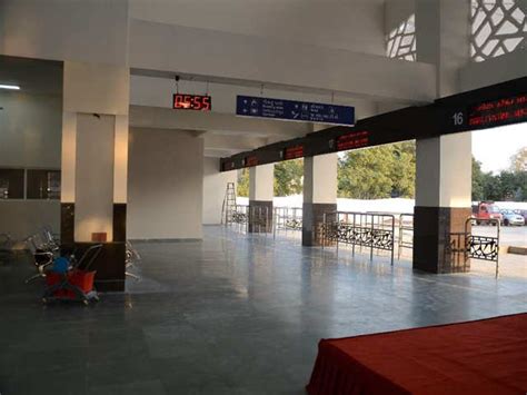 Modi inaugurates 'airport-like' bus terminal in Vadodara - Vadodara bus ...