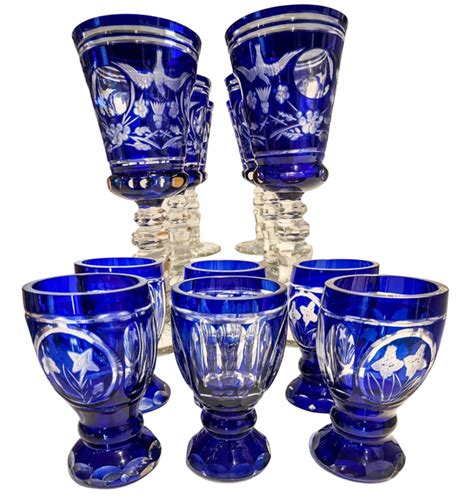 Set Di Bicchieri E Calici In Vetro Di Murano Blu Finemente Decorato