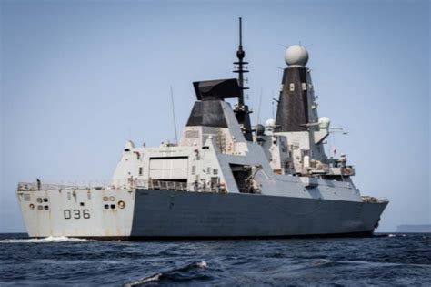 Marinha Real Britânica Hora Da Manutenção Para Hms Defender E Hms