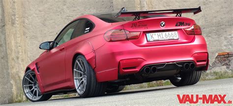 Tolle Breitseite BMW M4 F82 2016er BMW M4 trägt dank Karosserie Kit