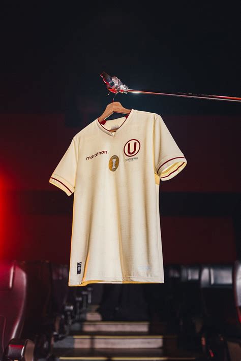 Mira La Camiseta De Universitario Para Su Centenario Am Rica