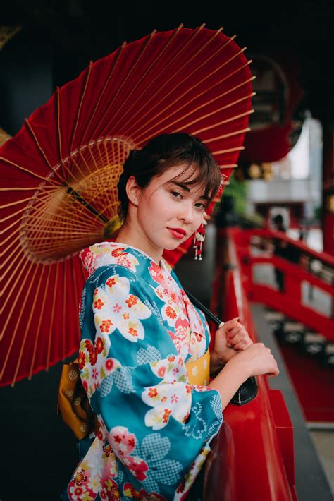 Solo Portrait Photoshoot Wearing Kimono In Asakusa Tokyo Sam Spicer