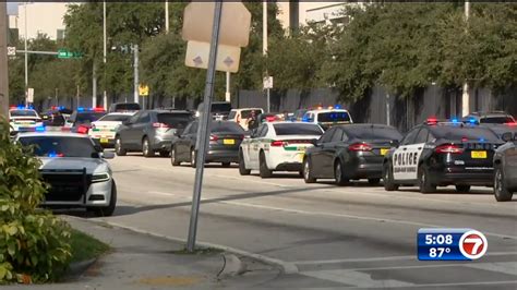 Hoax Calls Force Multiple South Florida Schools Into Lockdown Wsvn 7news Miami News Weather