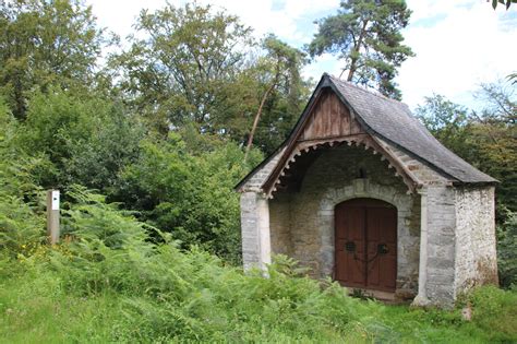 Pr S De Vitr La Curieuse L Gende De La Chapelle Saint Job Sur Un