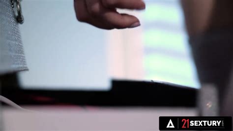 21 SEXTURY Perfect Teen Alyssa Bounty Tastes Her Own Ass After Hard Anal Fuck Petite