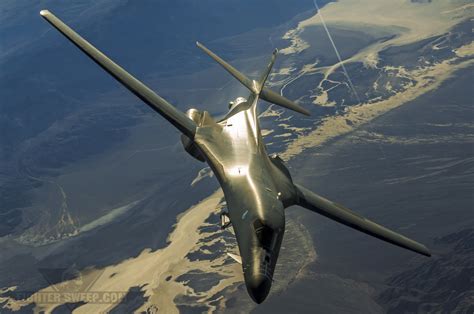 10 Reasons the B-1B Lancer is BADASS | Fighter Sweep