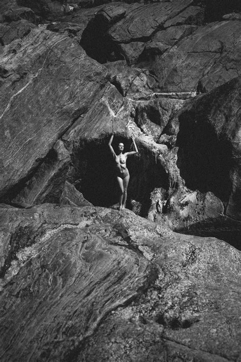 Art Nude Photography Outdoors Amongst Cliffs Rocks Velvet Thyme