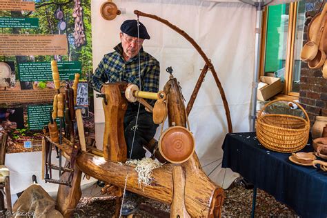 Mètier d autrefois Tourneur sur bois artisanal Michel ROUYER