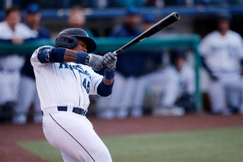 Packards Grand Slam Lifts Aquasox Past Emeralds In Opener Heraldnet