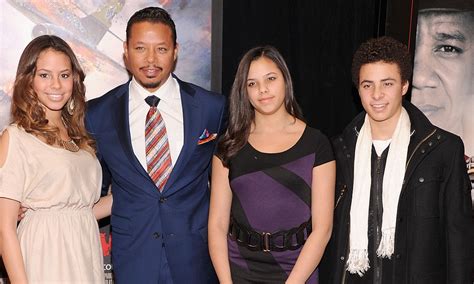 Red Tails premiere: Terrence Howard supported by his children amid