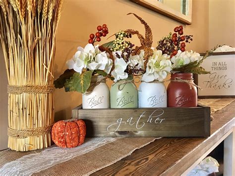 16 Charming Thanksgiving Centerpiece Designs You'll Want To Display On
