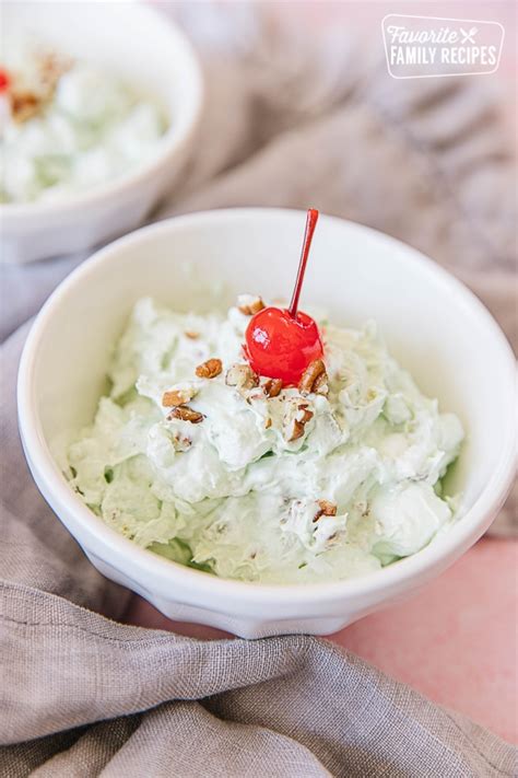 Easy Watergate Salad Recipe