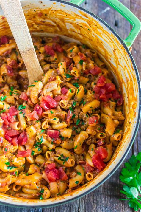 One Pot Cheeseburger Macaroni Olivia S Cuisine