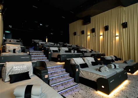 tgv debuts    bed cinema  suria klcc