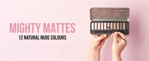 W Mighty Mattes Eyeshadow Palette Natural Nude Colours Flawless Long Lasting Makeup