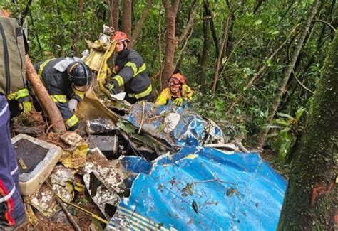 Avião De Pequeno Porte Cai Em Ribeirão Pires No Abc Paulista Sbt News