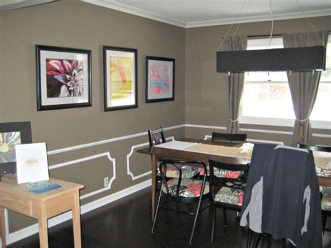 Dining room: drapes and artwork – juliecache.com