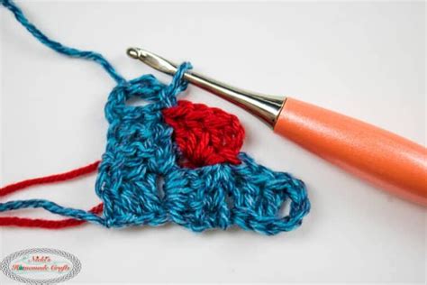 Learn How To How To Change Colors In Corner To Corner In Crochet Aka