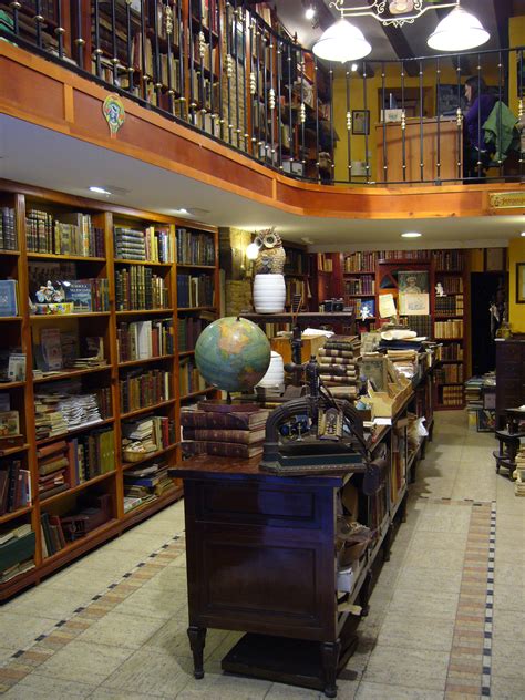 Librería Anticuaria Rafael Solaz una de las librerías más bonitas de