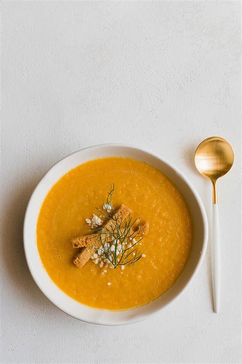 Chilled Cantaloupe Soup Tiffani Thiessen