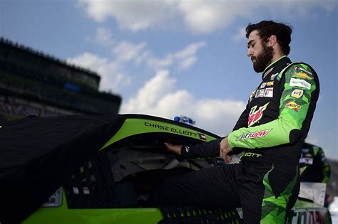 Is Chase Elliott Still Sponsored By Mountain Dew