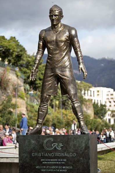 Cristiano Ronaldo Statue With 'Bulge' Erected In His Hometown In Portugal ~ PHOTOS | 36NG