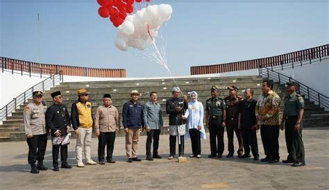 Resmikan Alun Alun Di Bekasi Ridwan Kamil Harap Jadi Pusat Kegiatan