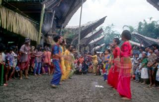 Upacara Mangrara Banua Tana Toraja Datatempo