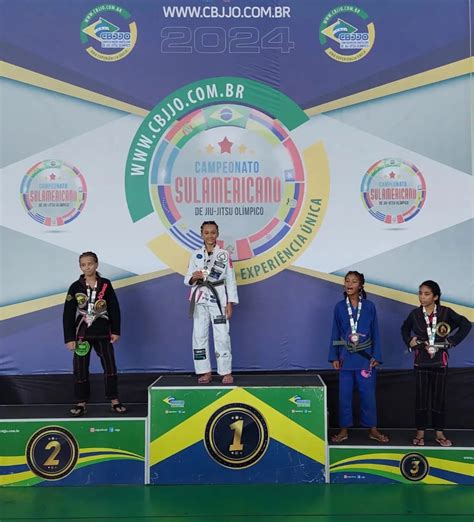 Gabi Yamaguchi é campeã sul americana de Jiu Jitsu no Rio de Janeiro