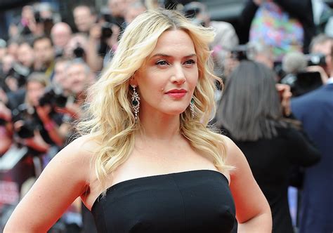 Kate Winslet Hot Bikini Image Gallery Images Photos Pics Cinemagigs