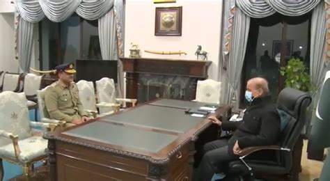 Exclusive Video New Army Chief General Asim Munir Salutes Pm Shahbaz