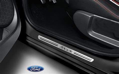 Jogo Soleira Premium Elegance Ford Focus 2009 2022 4 Portas Vinil