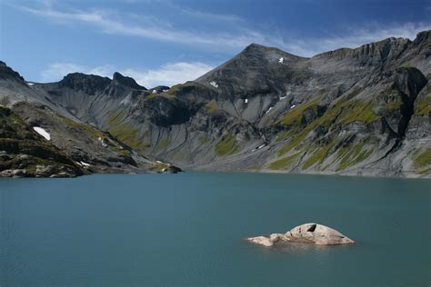 Lac Du Vieux Emosson Dahinter Der Cheval Blanc Fotos Hikr Org