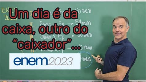 Um Supermercado Conta Com Cinco Caixas Disponíveis Para Pagamento