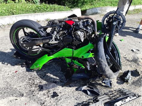 Motociclista morre após acidente carro na Rio Santos em Ubatuba SP