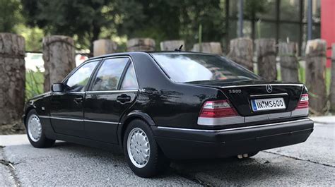 118 Dealer Edition 1990 Mercedes Benz S600 V12 W140 Black Diecast Car Model