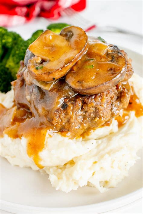 Smothered Hamburger Steaks With Onion Gravy Kitchen Divas