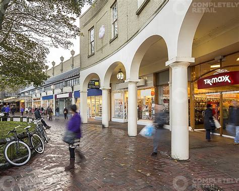 Shops For Rent At The Montague Centre Worthing Bn11 1yj