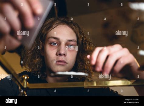 Visage En Gros Plan De Jeune Garçon Ado Banque De Photographies Et D