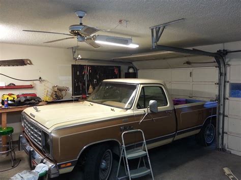 Found A Pristine 86 Dodge D150 To Amalgamate With My 86 W150 For A