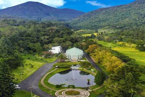 Menyelami Keindahan Alam Dan Keanekaragaman Hayati Indonesia Di Kebun