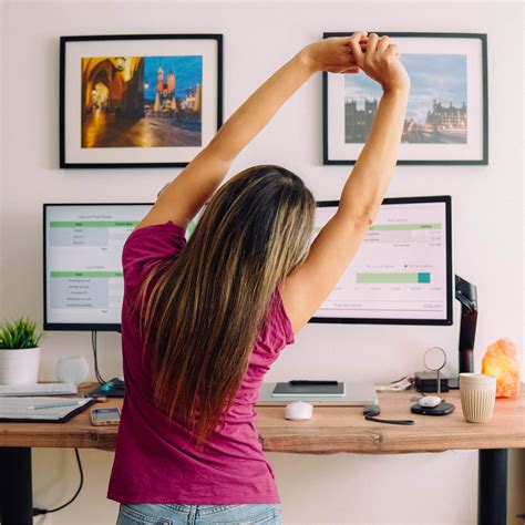 7 Stretches to Avoid Injury and Stay Flexible | Rochester Regional Health