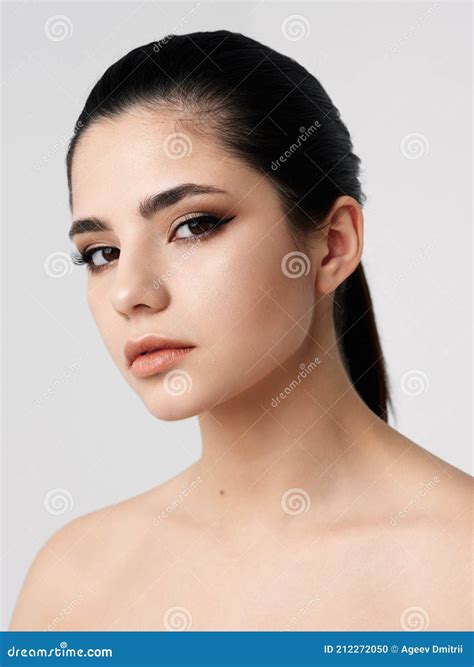 Brunette Face Makeup Naked Shoulders Clear Skin Model Stock Photo Image Of Brown Beautiful