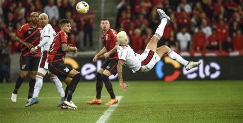 Paranaense y Flamengo finalistas de la Libertadores cuánto vale cada