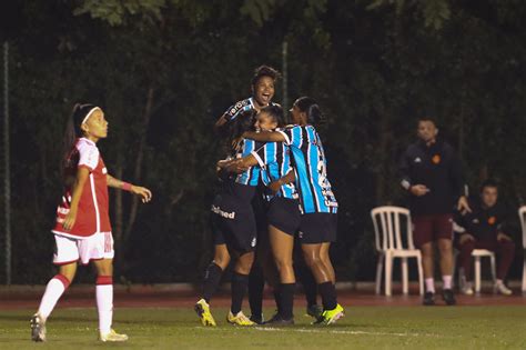 Gurias Do Gr Mio Vencem Grenal Pelo Brasileir O Por A Portal Meu