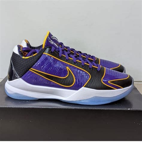 Kobe 5, Men's Fashion, Footwear, Sneakers on Carousell