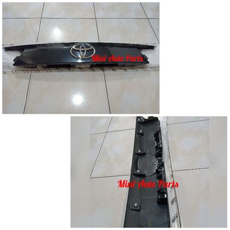 Jual Trunklid Trunk Lid List Bagasi Belakang Innova Reborn Original