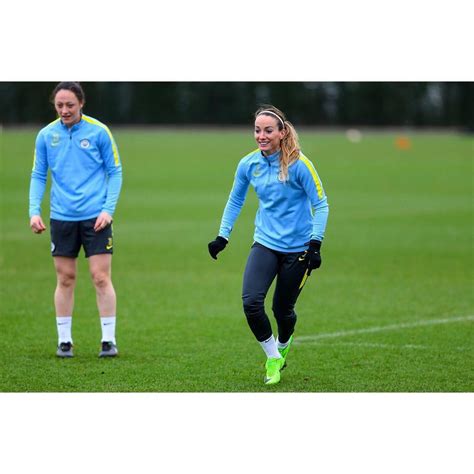 Kosovare Asllani On Twitter Being In Training With The Team Again