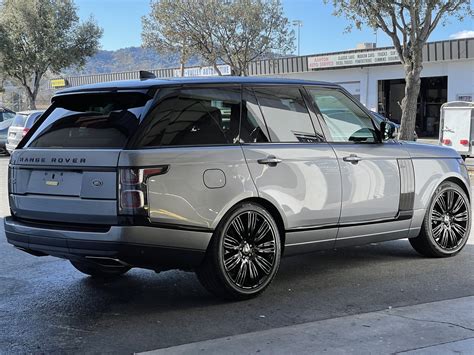 Land Rover Range Rover Eiger Grey Detailership