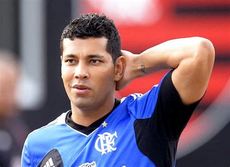 Ex lateral do Corinthians André Santos acerta Botafogo SP Boqnews